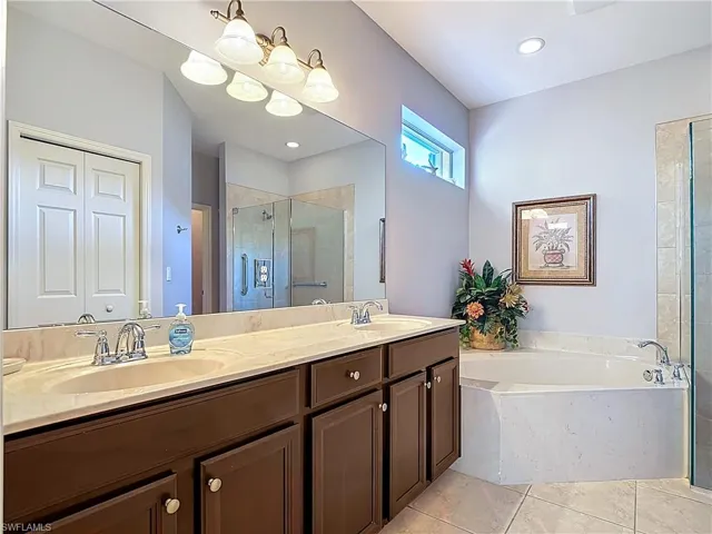 20763 Athenian Ln, North Fort Myers, Florida 33917