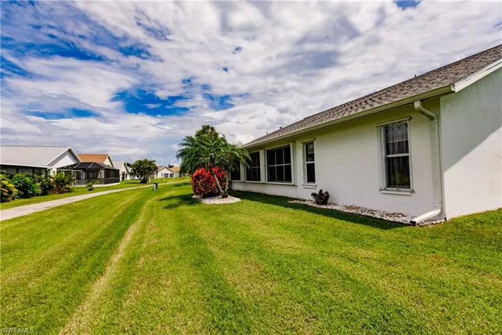 17830  Pineapple Palm  CT, North Fort Myers, FL 33917