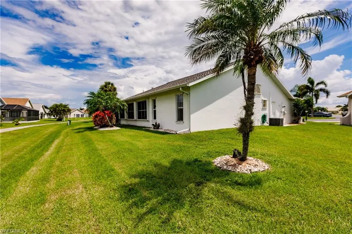 17830  Pineapple Palm  CT, North Fort Myers, FL 33917