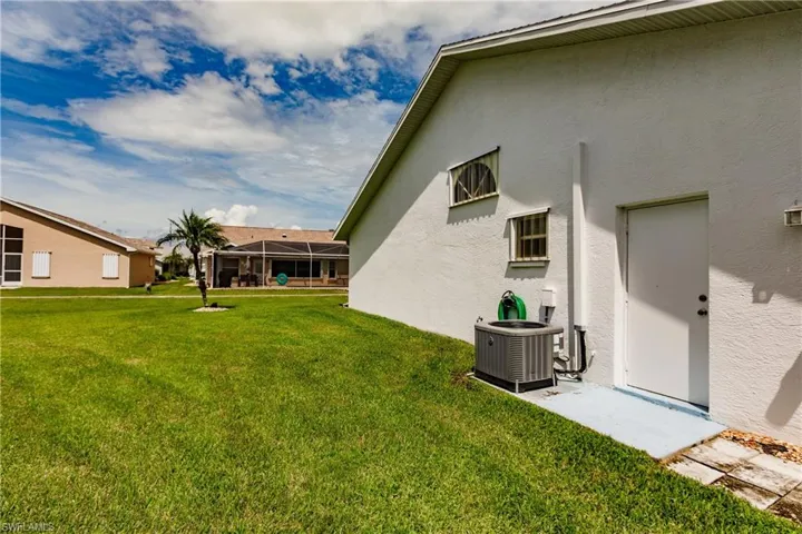 17830  Pineapple Palm  CT, North Fort Myers, FL 33917