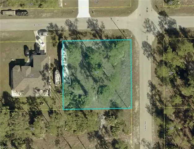 301 W 11th  ST, Lehigh Acres, FL 33972
