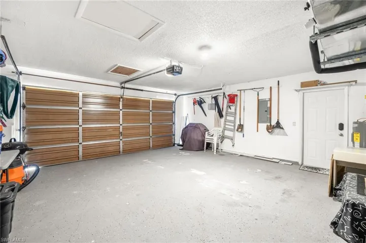 1037 Ne Van Loon Ln, Cape Coral Fl 33909