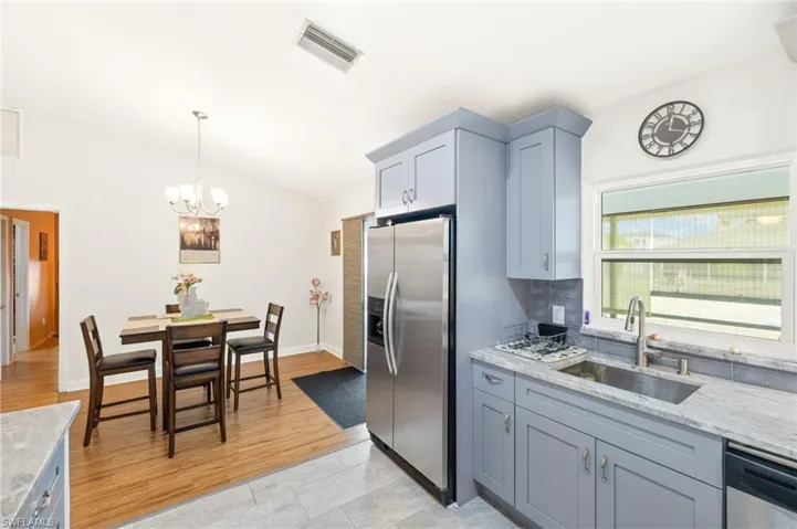 1037 Ne Van Loon Ln, Cape Coral Fl 33909