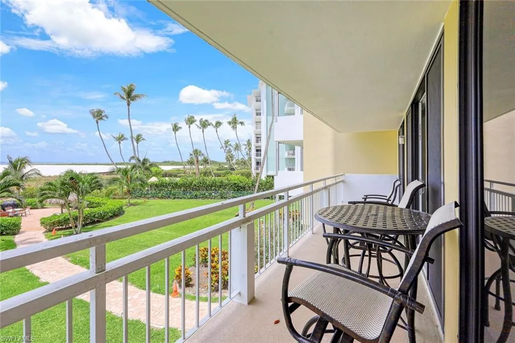 180 Seaview CT, Marco Island, FL 34145,225060616