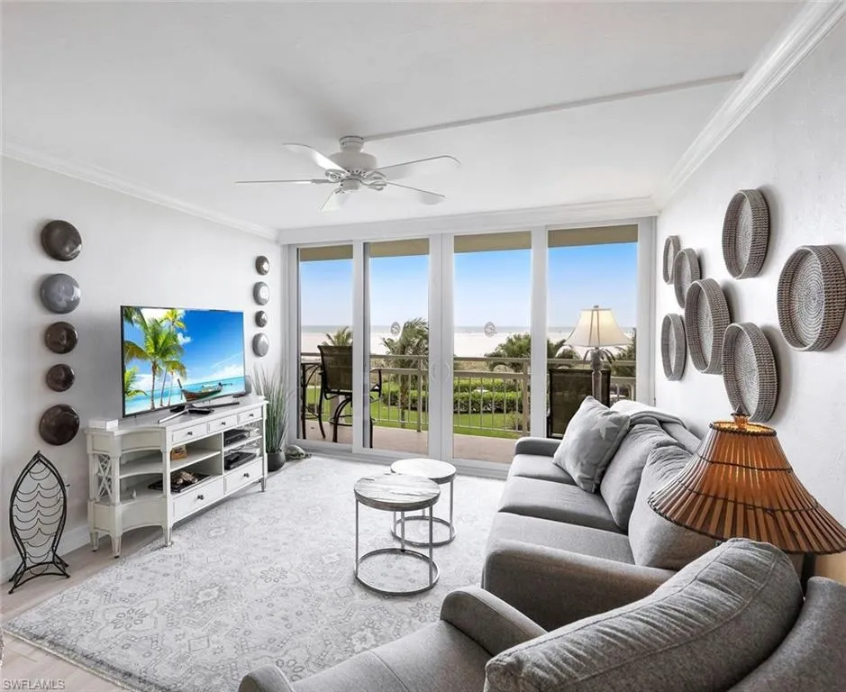 180 Seaview CT, Marco Island, FL 34145,225060616