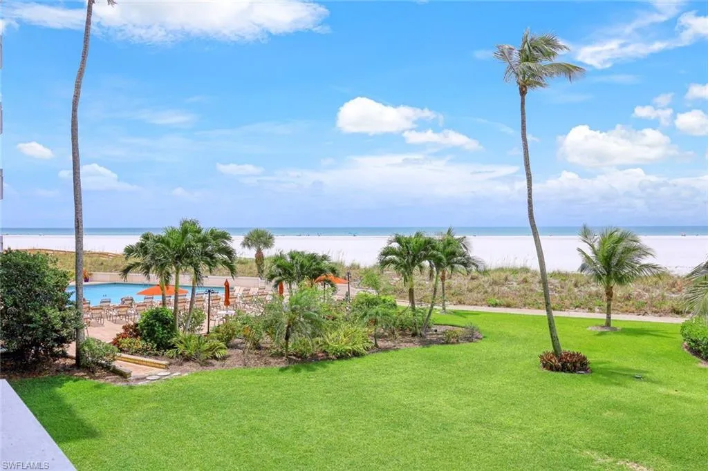 180 Seaview CT, Marco Island, FL 34145,225060616