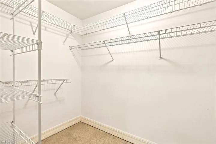 Master closet 2