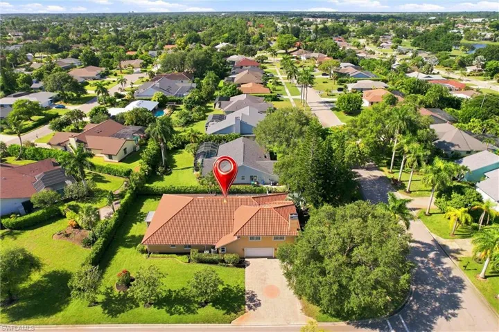 2312 Kings Lake Blvd, Naples, Florida 34112