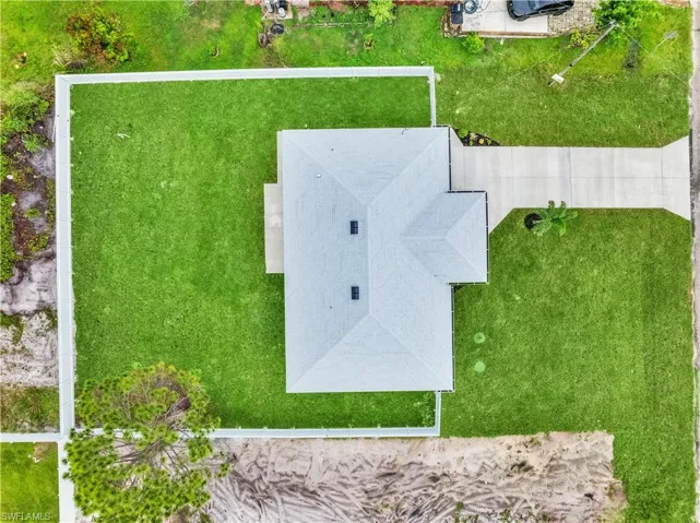 546 Louisville St E, Lehigh Acres, Florida 33974