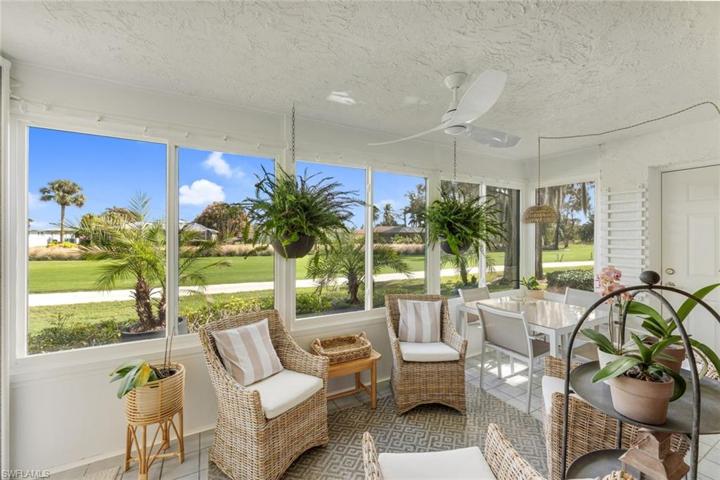 Glassed enclosed Lanai