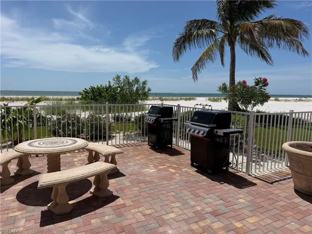 community grill area
