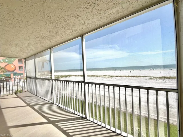 Main Living area Balcony