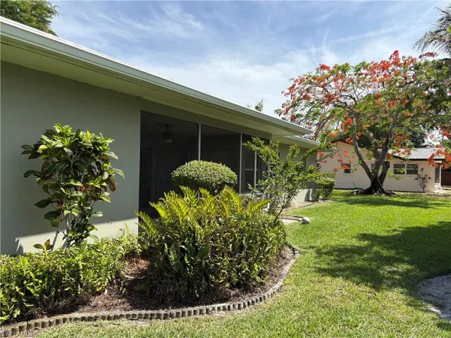 5652 Eichen Cir E, Fort Myers, Florida 33957