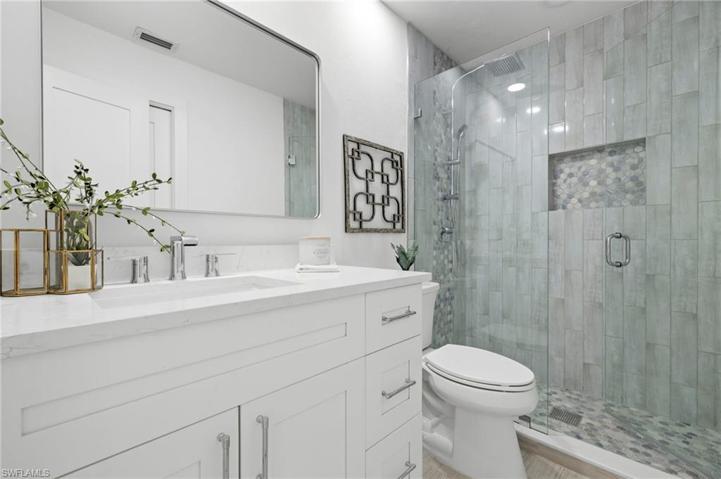 567  Park Shore  DR, Naples, FL 34103