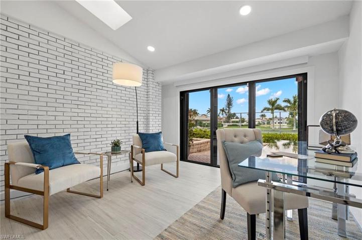 567  Park Shore  DR, Naples, FL 34103