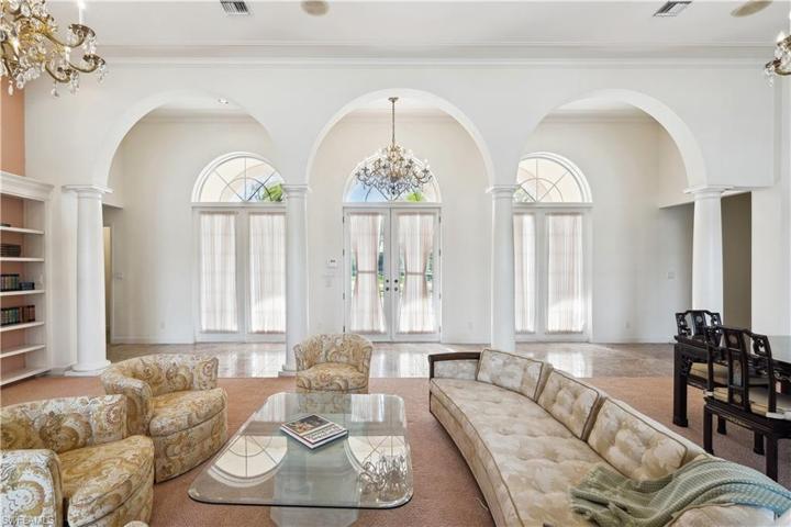 4501 Pond Apple DR S, NAPLES FL 34119