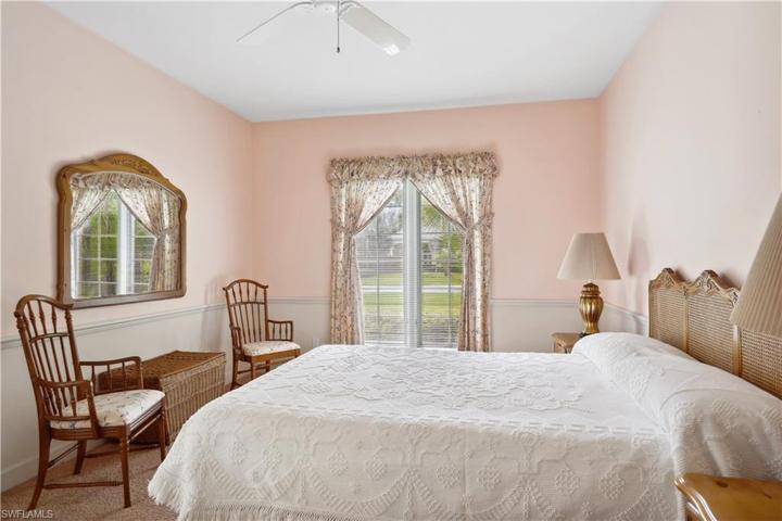 4501 Pond Apple DR S, NAPLES FL 34119