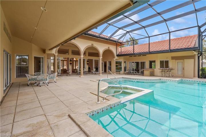 4501 Pond Apple DR S, NAPLES FL 34119