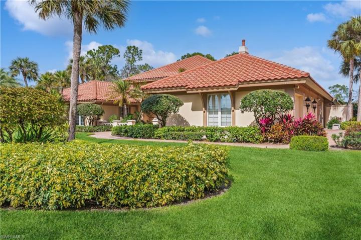 4501 Pond Apple DR S, NAPLES FL 34119