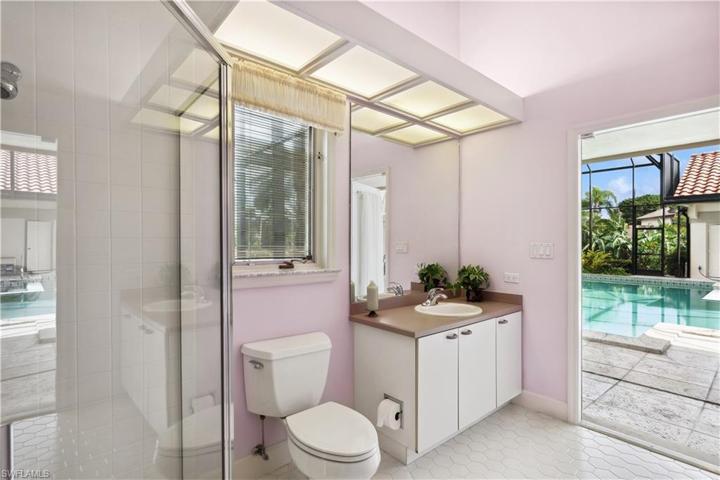 4501 Pond Apple DR S, NAPLES FL 34119