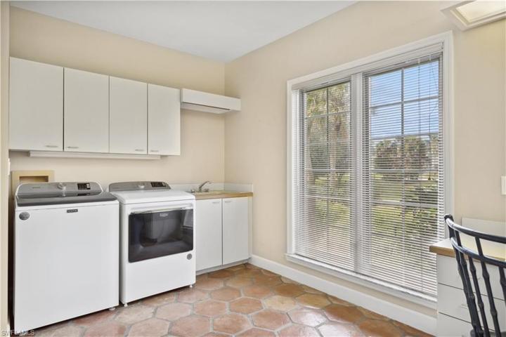 4501 Pond Apple DR S, NAPLES FL 34119
