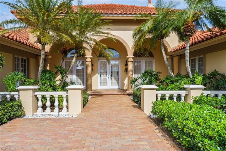 4501 Pond Apple DR S, NAPLES FL 34119