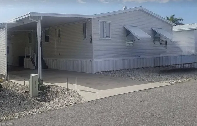 3089  Skipper  LN, St. James City, FL 33956