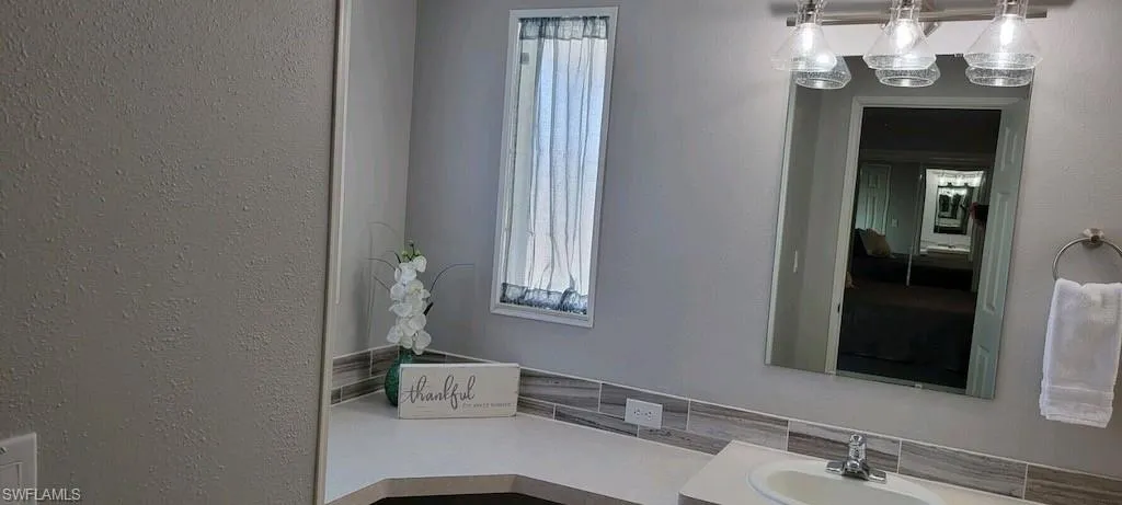 3089  Skipper  LN, St. James City, FL 33956