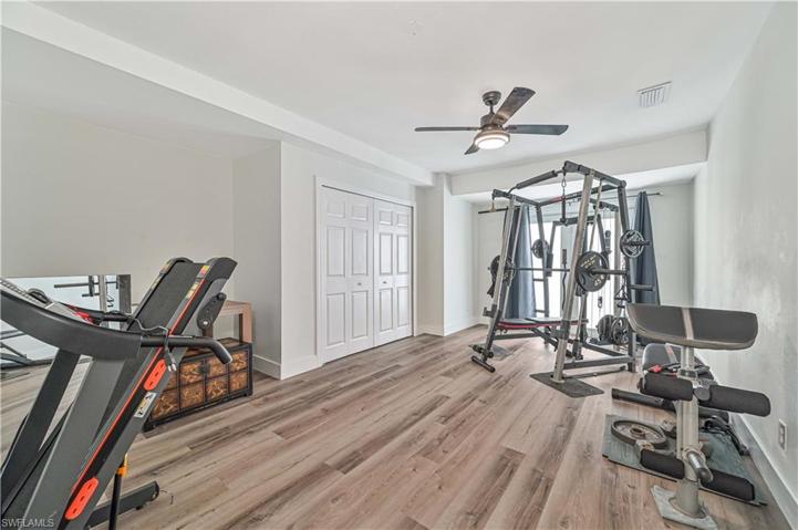 321 Rushmore AVE N, LEHIGH ACRES FL 33936