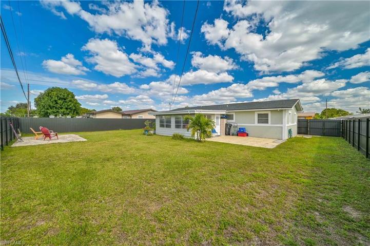 321 Rushmore AVE N, LEHIGH ACRES FL 33936