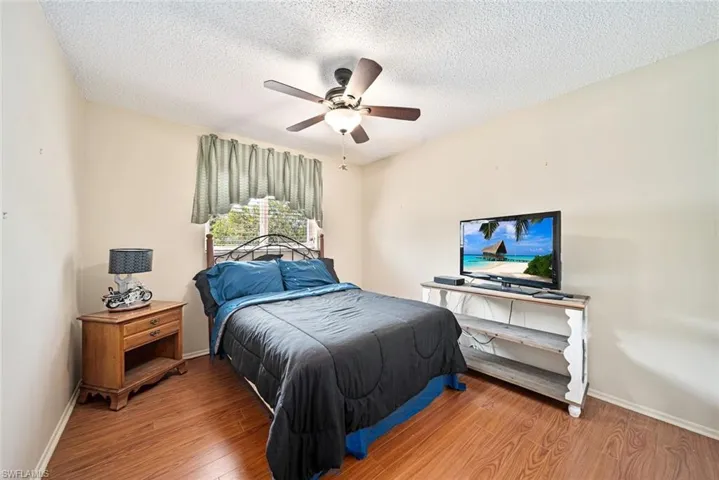 4402 SE 13th  AVE, Cape Coral, FL 33904