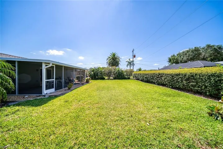 4402 SE 13th  AVE, Cape Coral, FL 33904