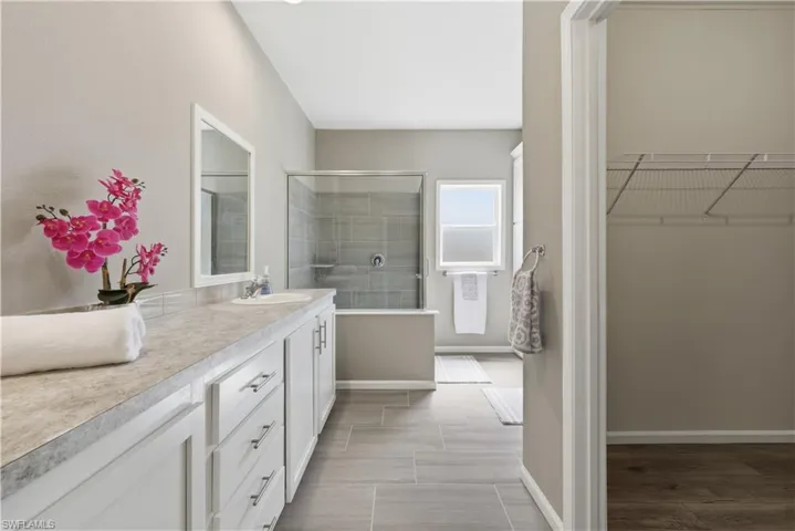 24  Red Poinciana  DR, Fort Myers, FL 33908