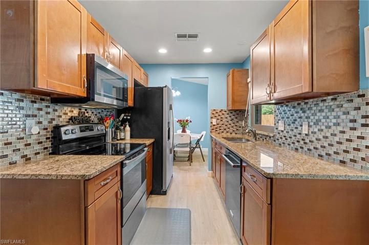 15745 Coral Vine LN, FORT MYERS FL 33905
