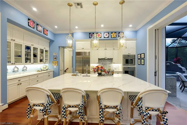 27710 Marina Isle Ct, Bonita Springs, Florida 34134