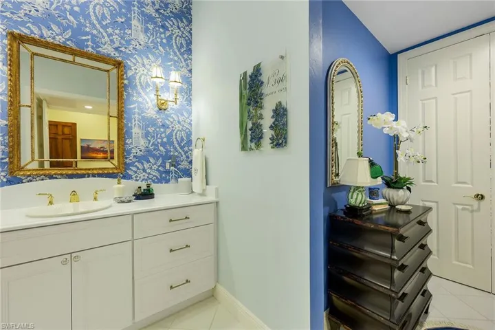 27710 Marina Isle Ct, Bonita Springs, Florida 34134