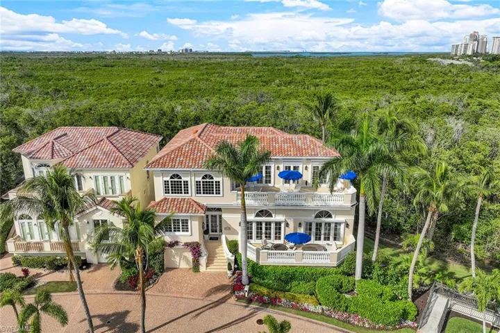 27710 Marina Isle Ct, Bonita Springs, Florida 34134