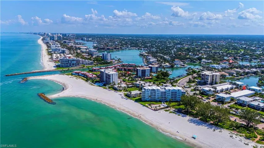 2100  Gulf Shore N BLVD, Naples, FL 34102