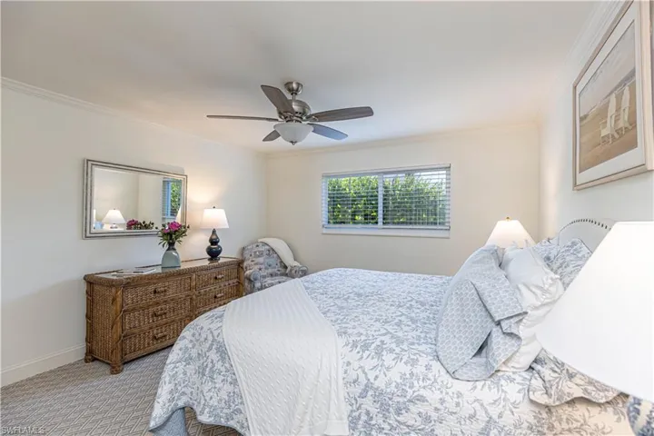 2100  Gulf Shore N BLVD, Naples, FL 34102