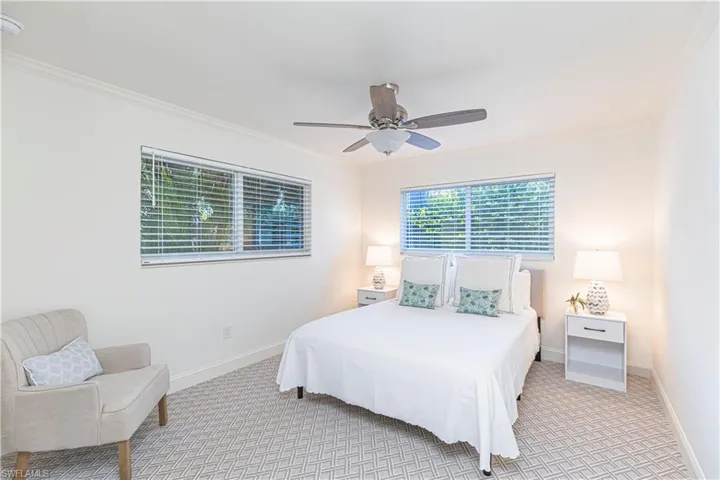 2100  Gulf Shore N BLVD, Naples, FL 34102