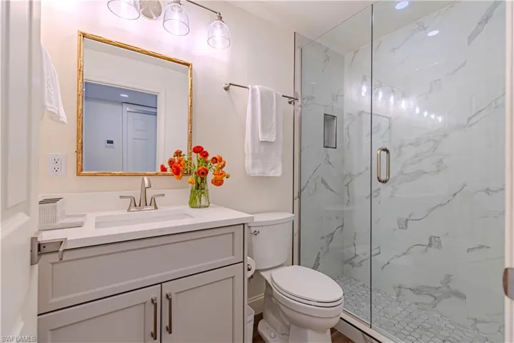2100  Gulf Shore N BLVD, Naples, FL 34102