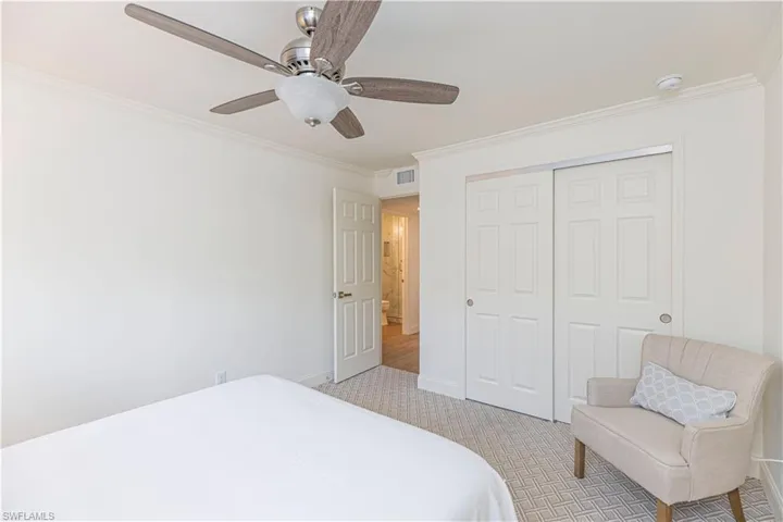 2100  Gulf Shore N BLVD, Naples, FL 34102