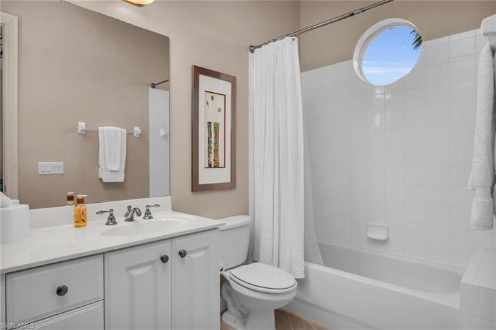 9031 Cherry Oaks TRL # 202, NAPLES FL 34114
