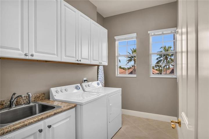9031 Cherry Oaks TRL # 202, NAPLES FL 34114