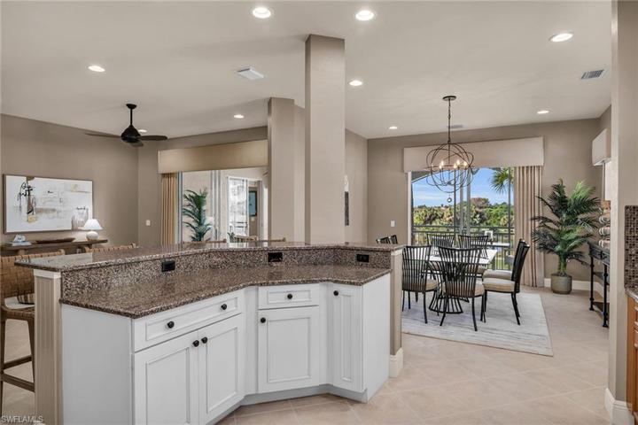 9031 Cherry Oaks TRL # 202, NAPLES FL 34114