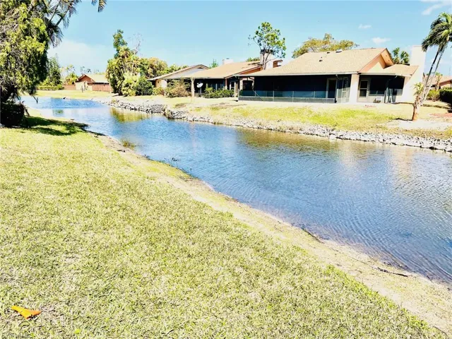 6523 Royal Woods DR, FORT MYERS FL 33908