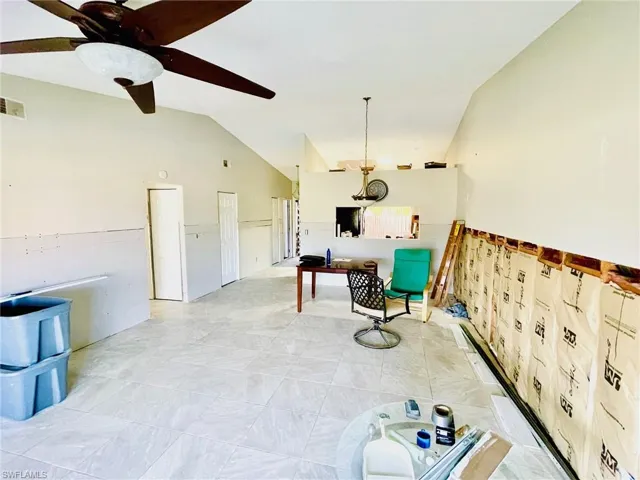 6523 Royal Woods DR, FORT MYERS FL 33908