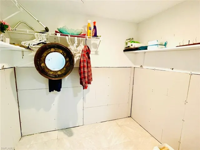 6523 Royal Woods DR, FORT MYERS FL 33908