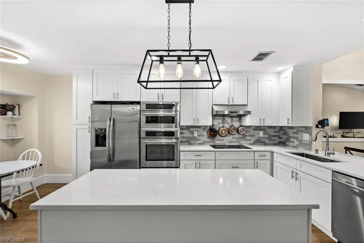 Modern and open kitchen with island