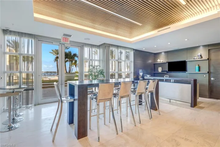 3000  Oasis Grand  BLVD, Fort Myers, FL 33916